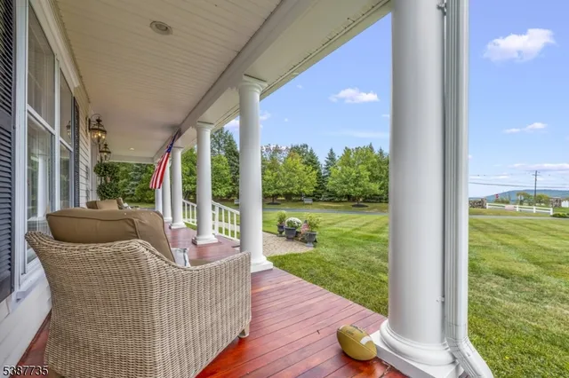 $1,475,000 | 2 Glencree Lane, Lebanon, NJ 08833