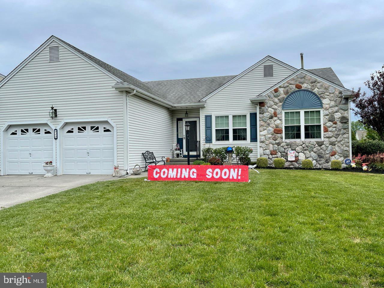 620 Raspberry Lane Williamstown, NJ 08094 - Photo 1 of 36