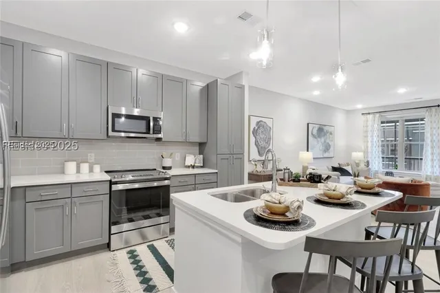 $2,256 | 55 Gardner Drive, Unit B1, Hilton Head Island, SC 29926