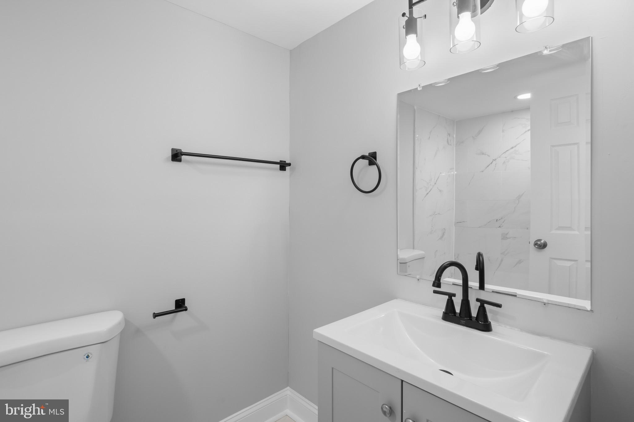 7975 Riggs Road, Unit 5 Hyattsville, MD 20783 - Photo 20 of 36 Full Bath