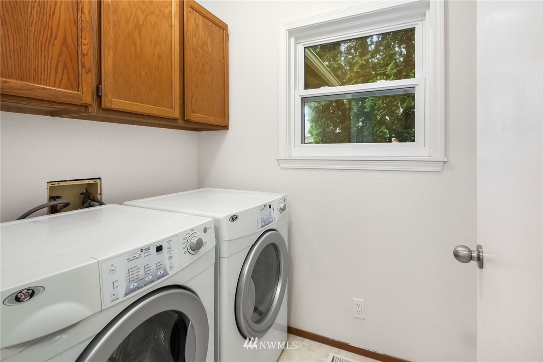 207 237th Place Southwest Bothell, WA 98021 - Photo 16 of 22