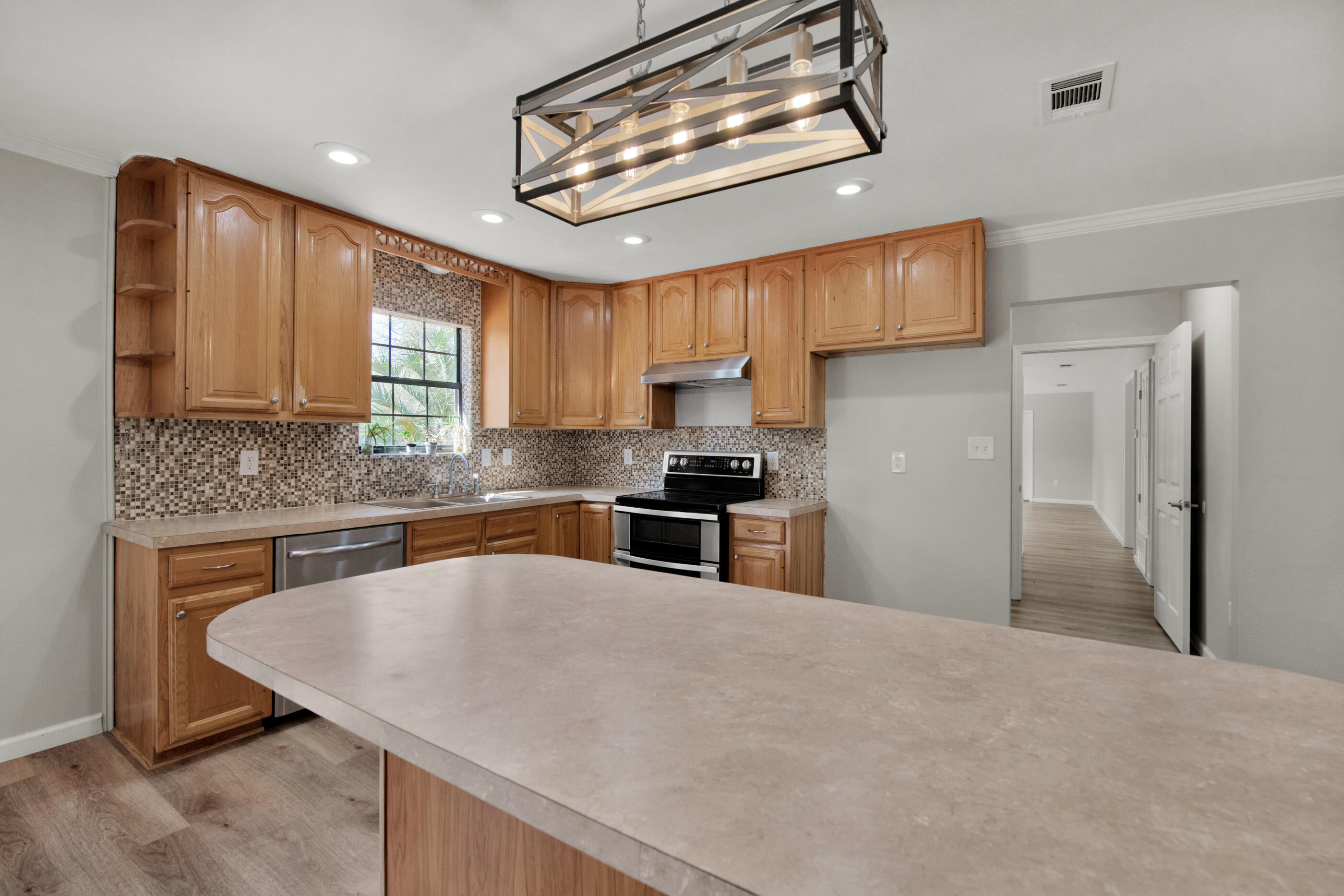 5860 Phillip Road Crestview, FL 32539 - Photo 14 of 38 Kitchen