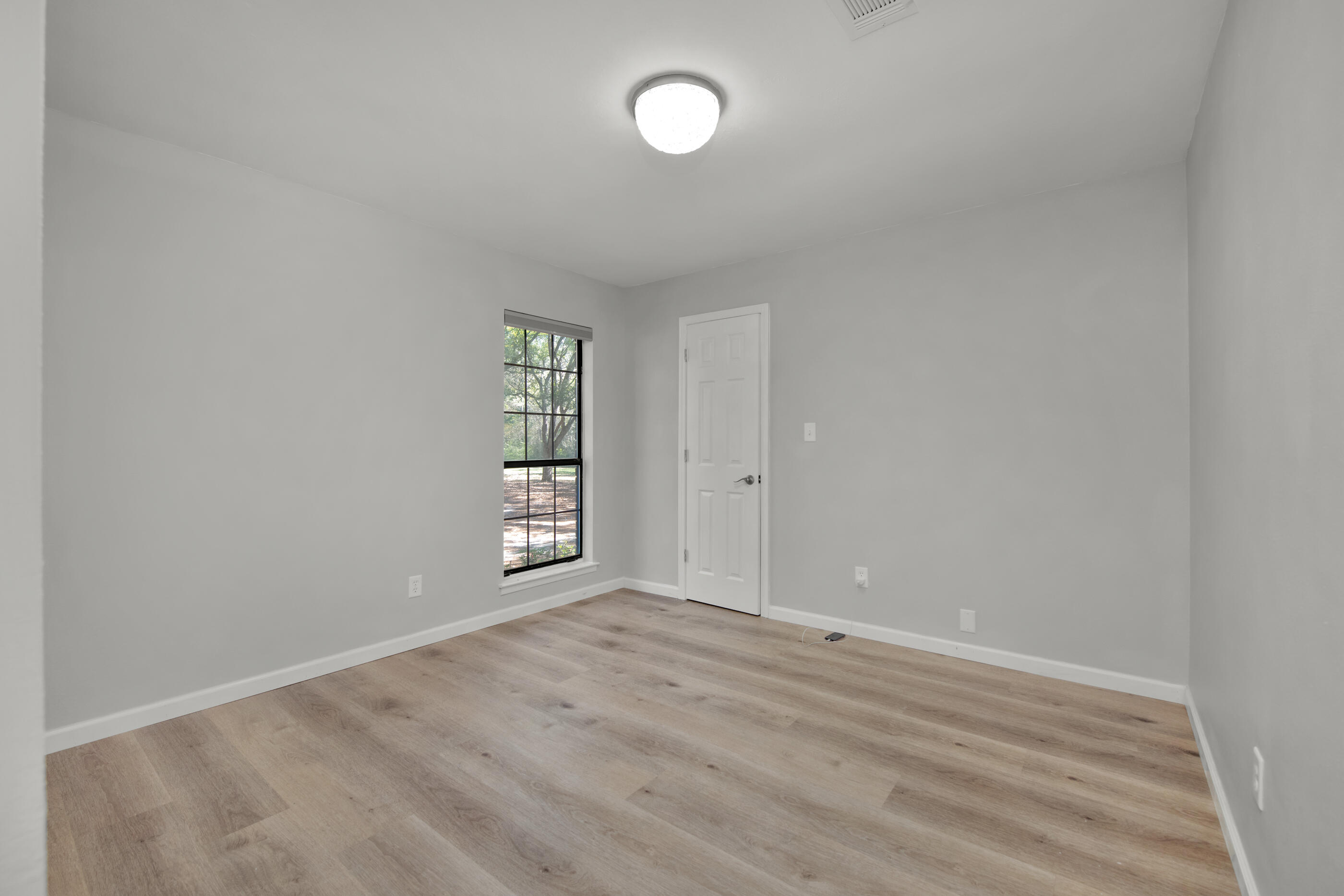 5860 Phillip Road Crestview, FL 32539 - Photo 16 of 38 bedroom 2