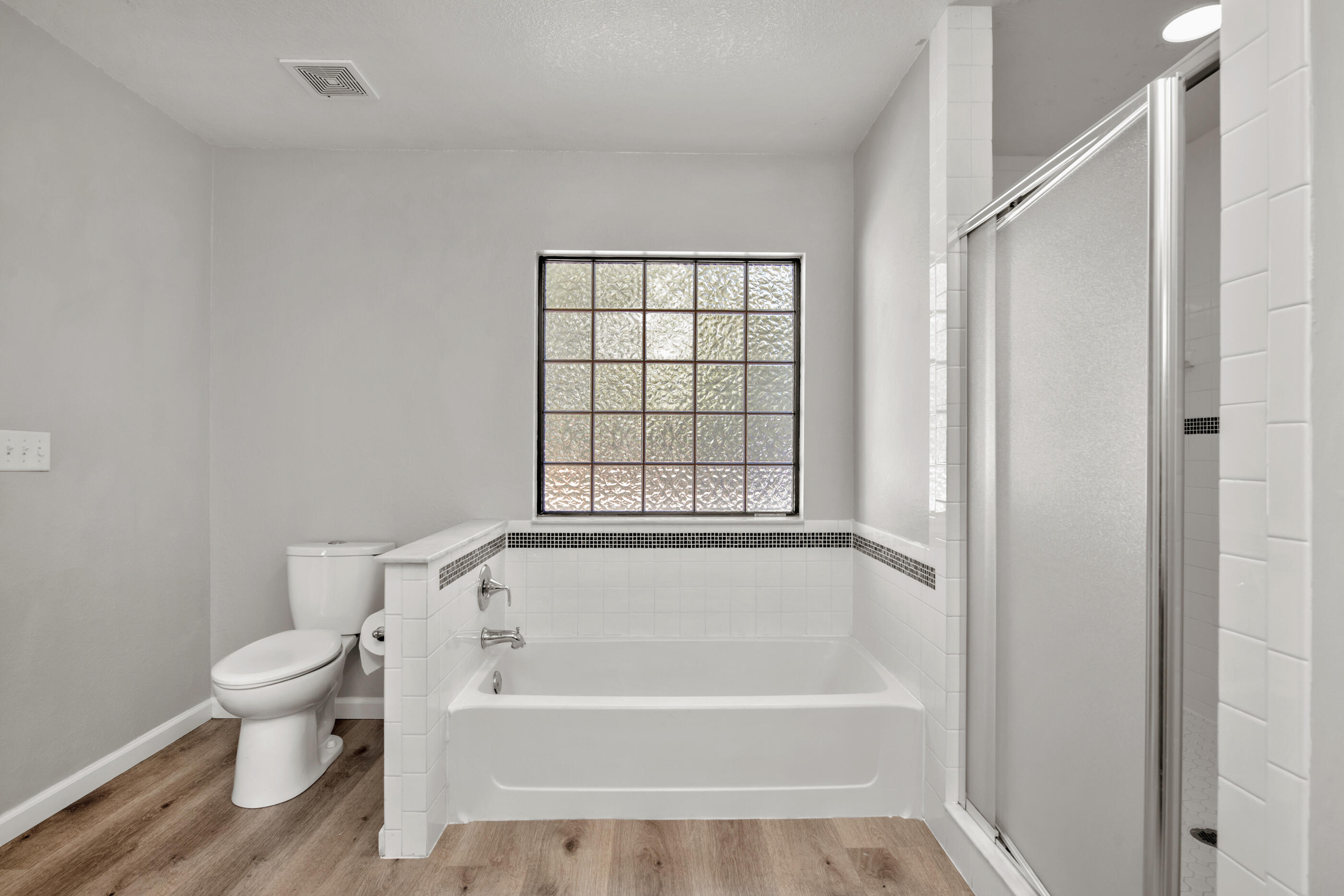 5860 Phillip Road Crestview, FL 32539 - Photo 26 of 38 Primary Bathroom