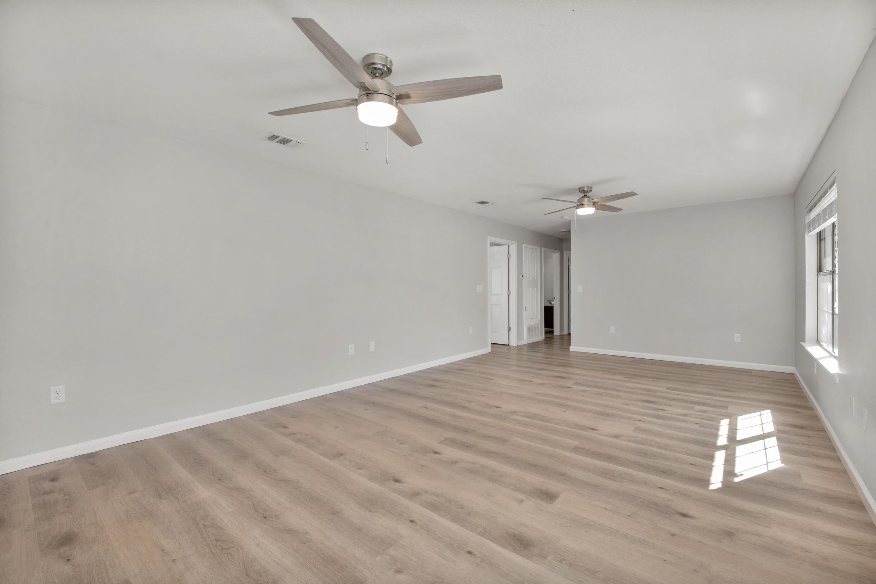 5860 Phillip Road Crestview, FL 32539 - Photo 29 of 38 living space
