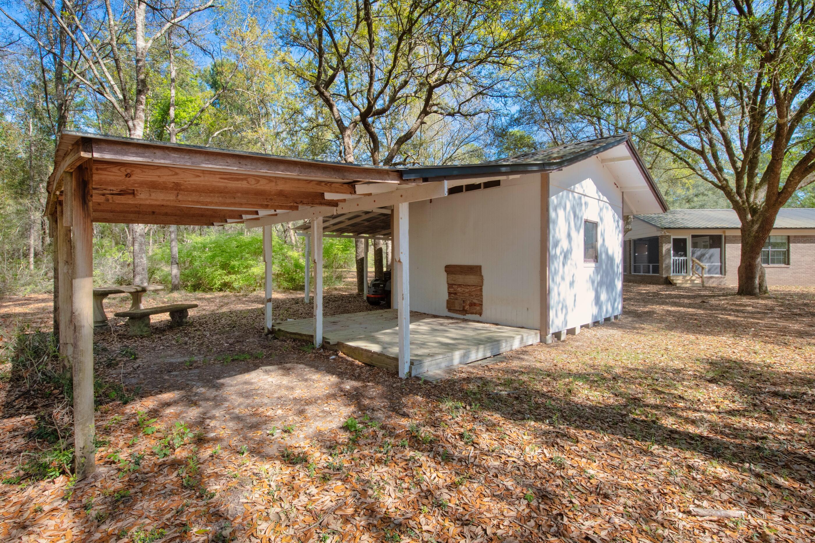 5860 Phillip Road Crestview, FL 32539 - Photo 35 of 38 Backyard