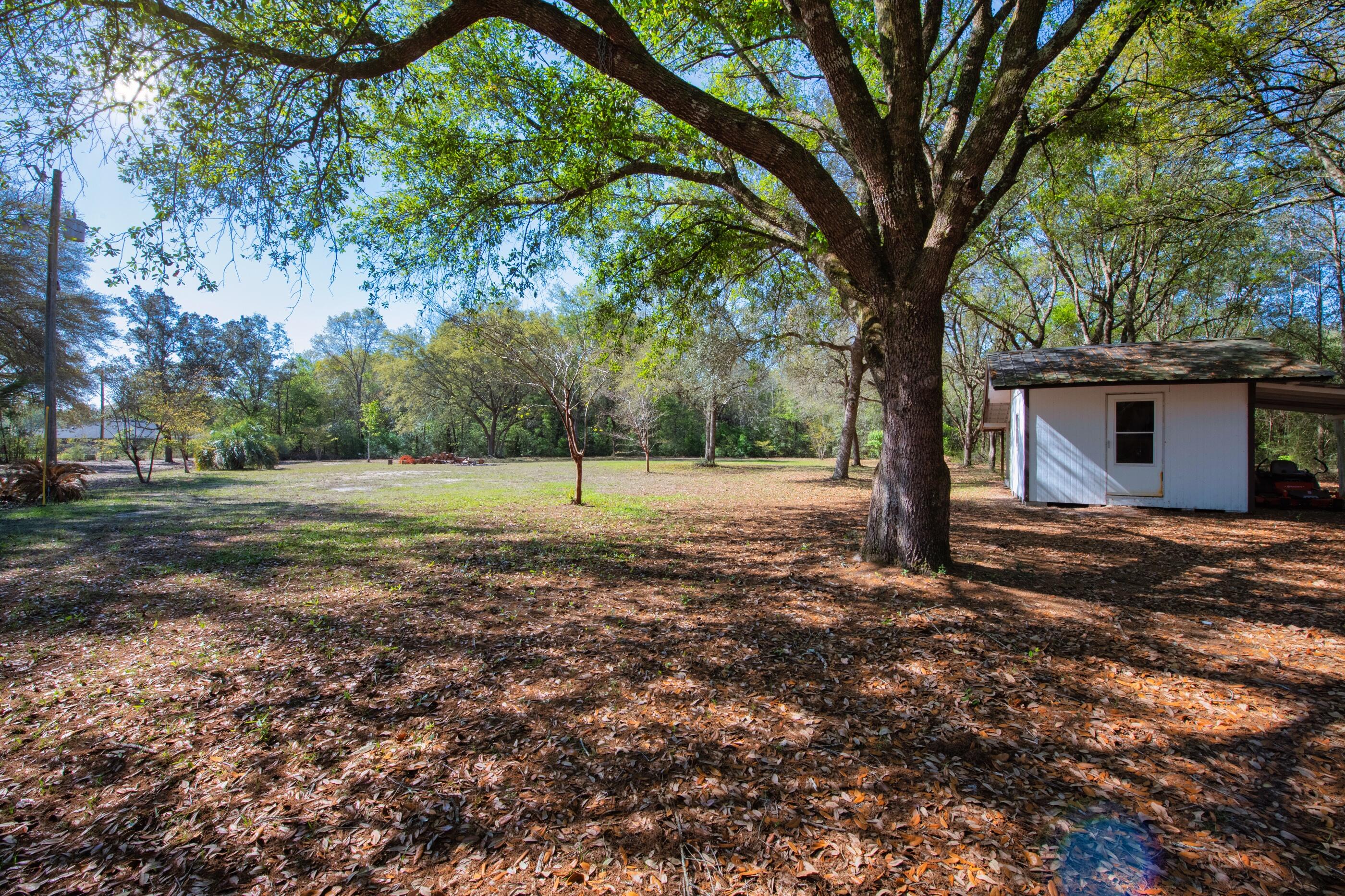 5860 Phillip Road Crestview, FL 32539 - Photo 36 of 38 Backyard