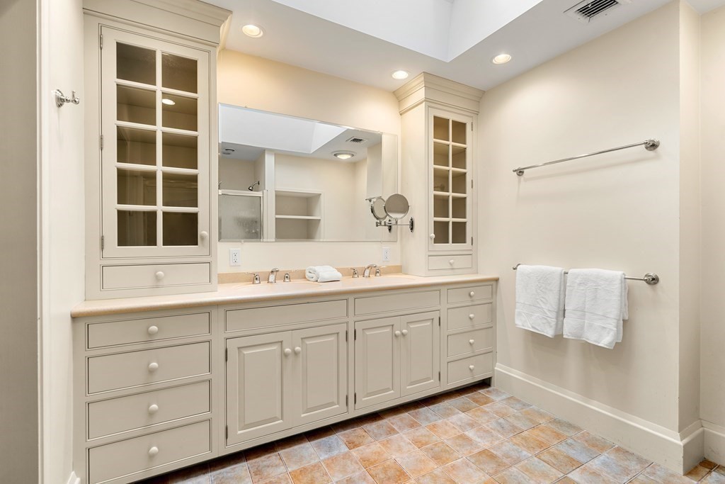 22 Arrowhead Road Marblehead, MA 01945 - Photo 19 of 34 a bathroom with a double vanity sink mirror and