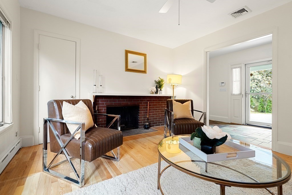 22 Arrowhead Road Marblehead, MA 01945 - Photo 8 of 34 a living room with furniture and a wooden floor
