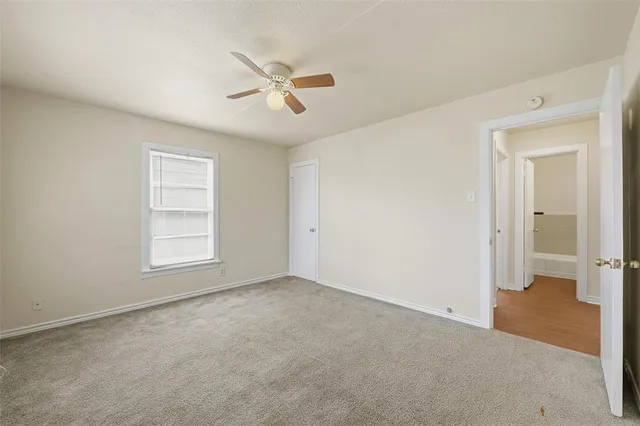 a view of empty room with window