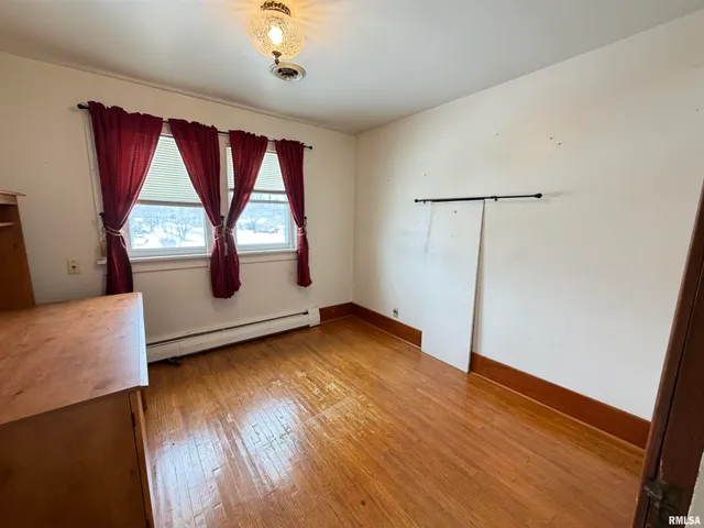 $120,000 | 486 Lombard Street, Galesburg, IL 61401