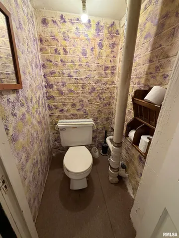 $120,000 | 486 Lombard Street, Galesburg, IL 61401