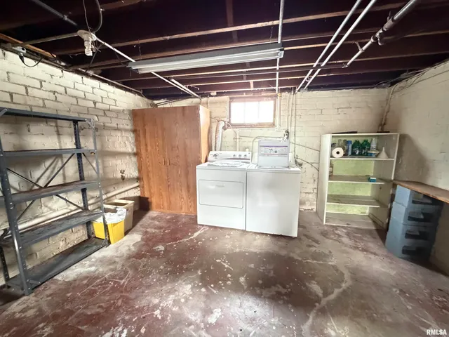 $120,000 | 486 Lombard Street, Galesburg, IL 61401