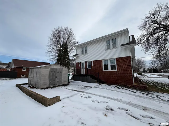 $120,000 | 486 Lombard Street, Galesburg, IL 61401