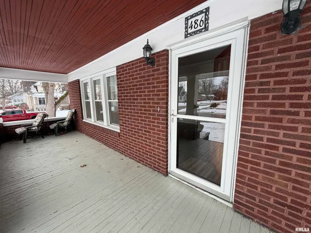$120,000 | 486 Lombard Street, Galesburg, IL 61401