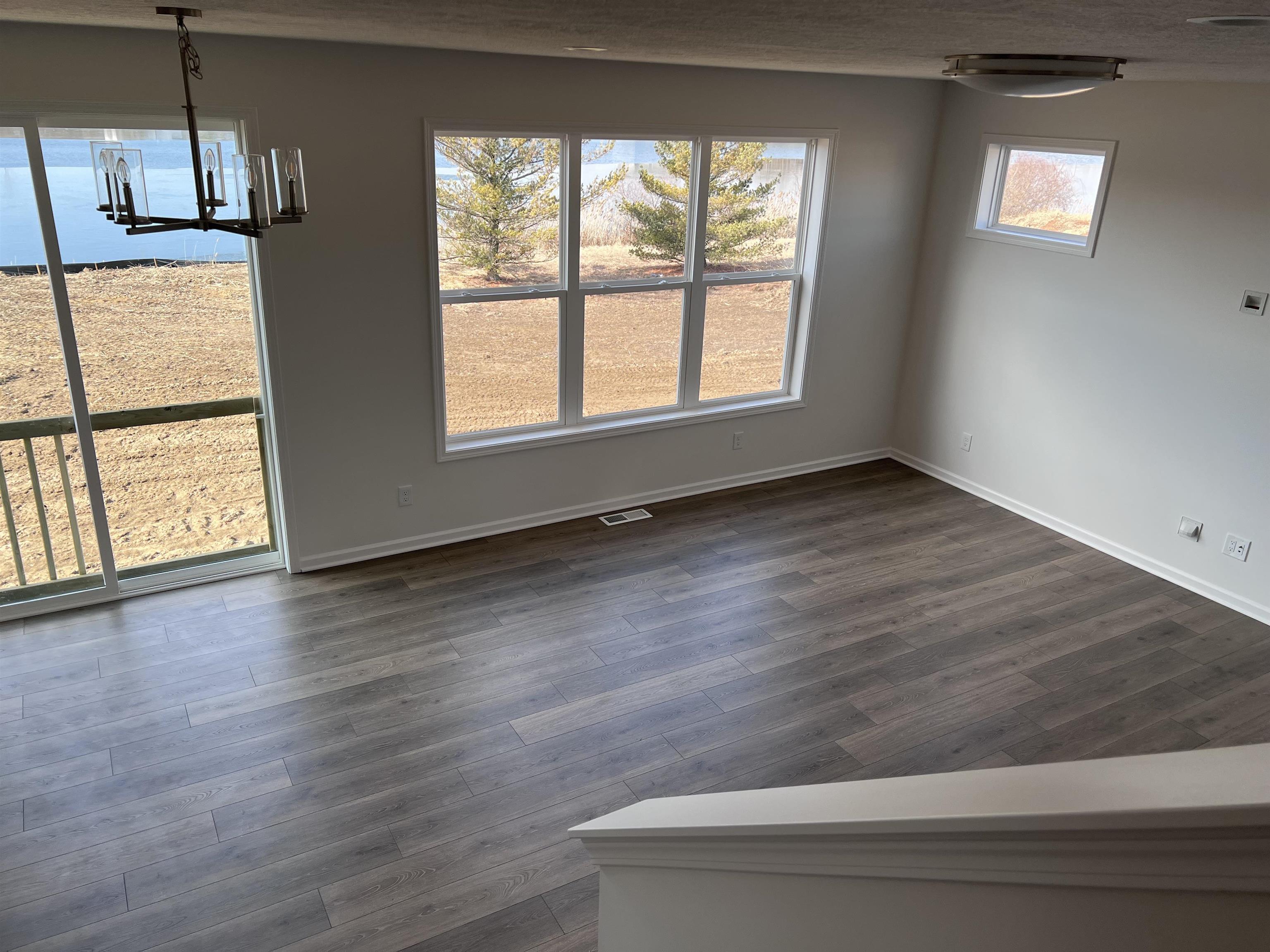 377 North Clearwater Perry, MI 48872 - Photo 4 of 10 1919521-f9b1e435-e047-4693-ac0b-158d37f380ee.JPG