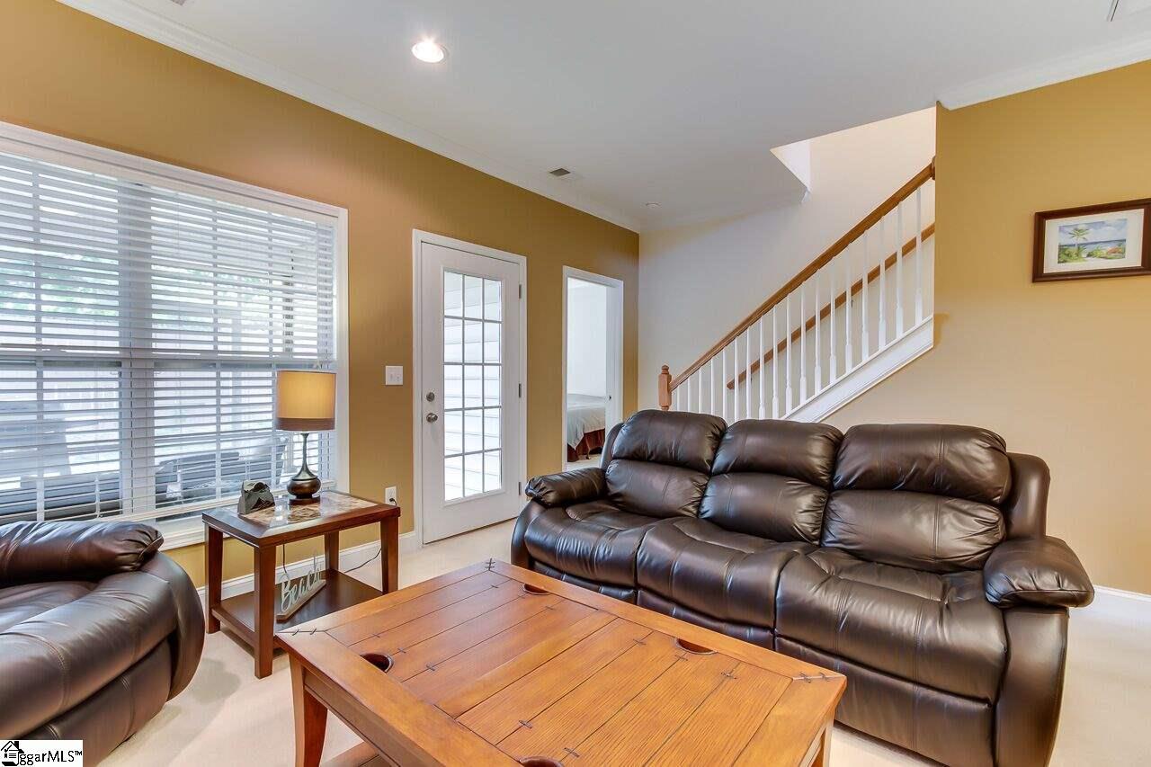 152 Trailside Lane Greenville, SC 29607 - Photo 12 of 26 Gallery Image 12