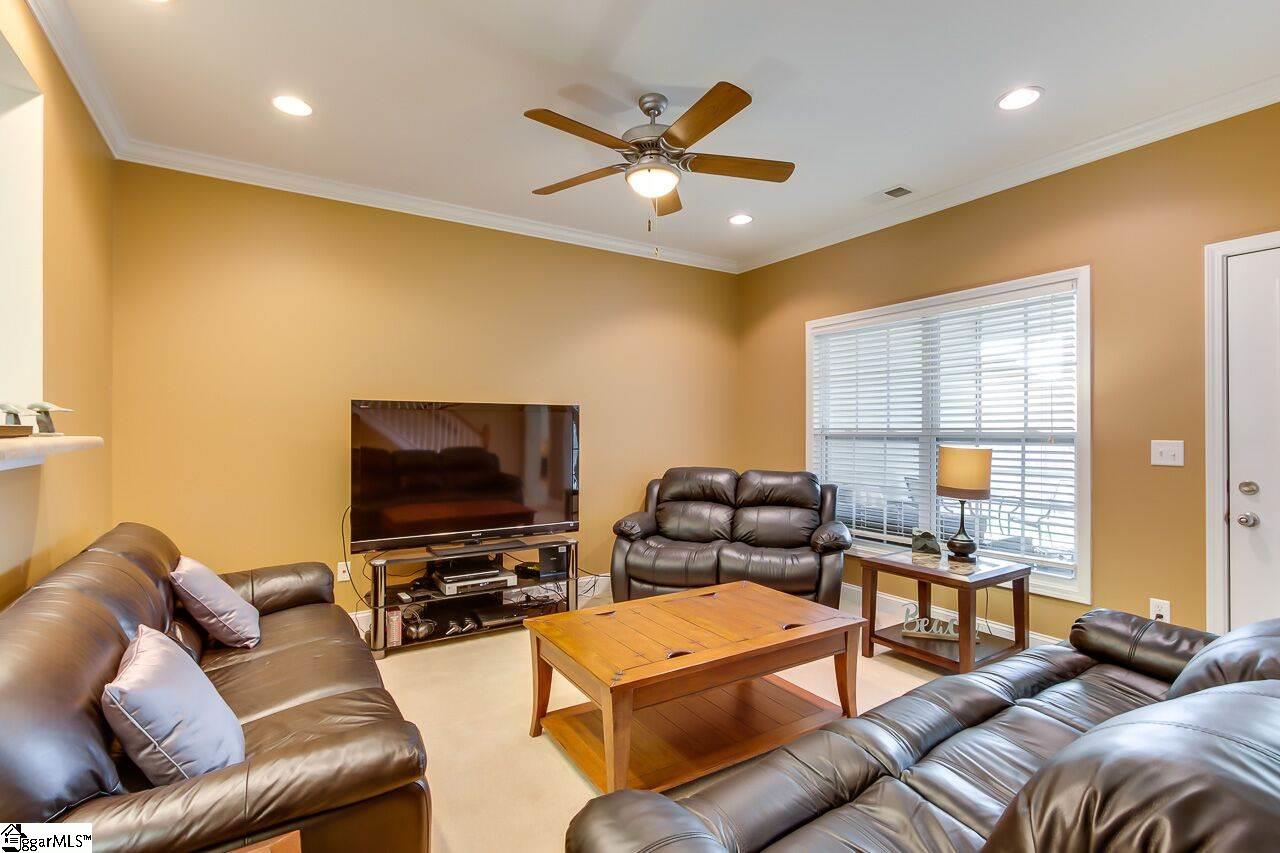 152 Trailside Lane Greenville, SC 29607 - Photo 10 of 26 Gallery Image 10
