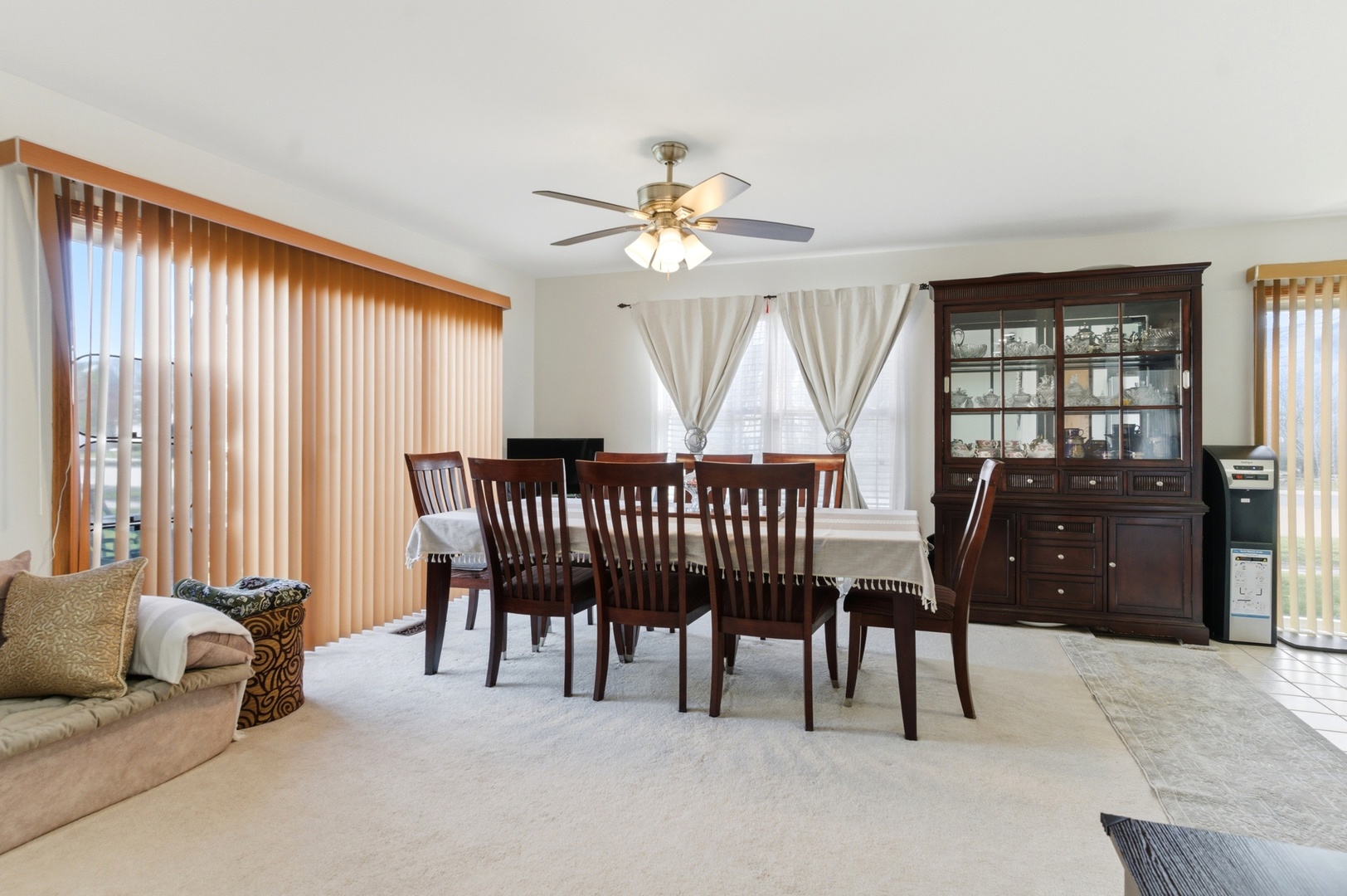 3138 Reflection Drive Naperville, IL 60564 - Photo 5 of 24 a dining room with furniture and window