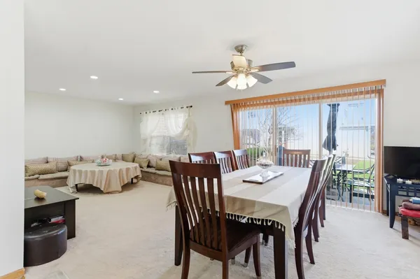 $457,900 | 3138 Reflection Drive, Naperville, IL 60564