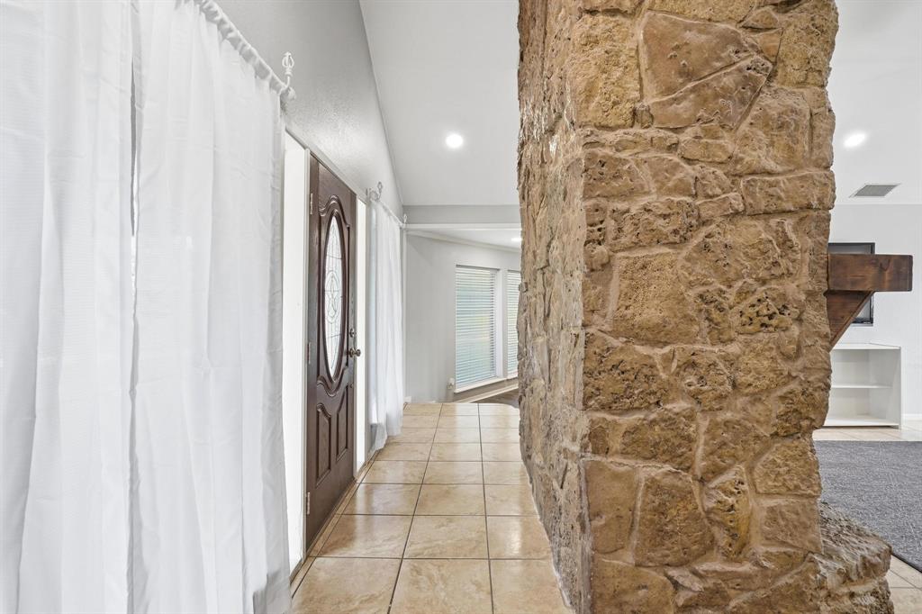 1501 Edgewater Road Abilene, TX 79602 - Photo 7 of 34