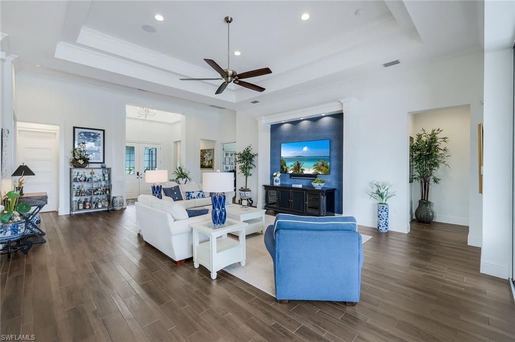 6460 Pembroke Way Naples, FL 34113 - Photo 8 of 43