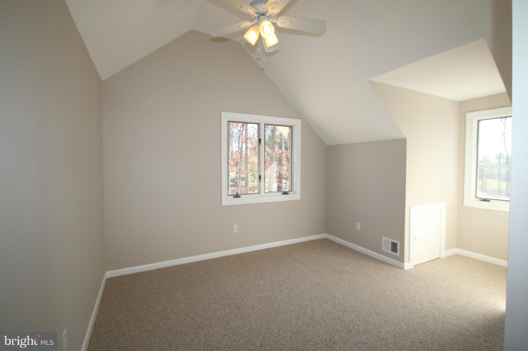 4321 Oaktree Road Rockville, MD 20853 - Photo 12 of 24 an empty room with a window
