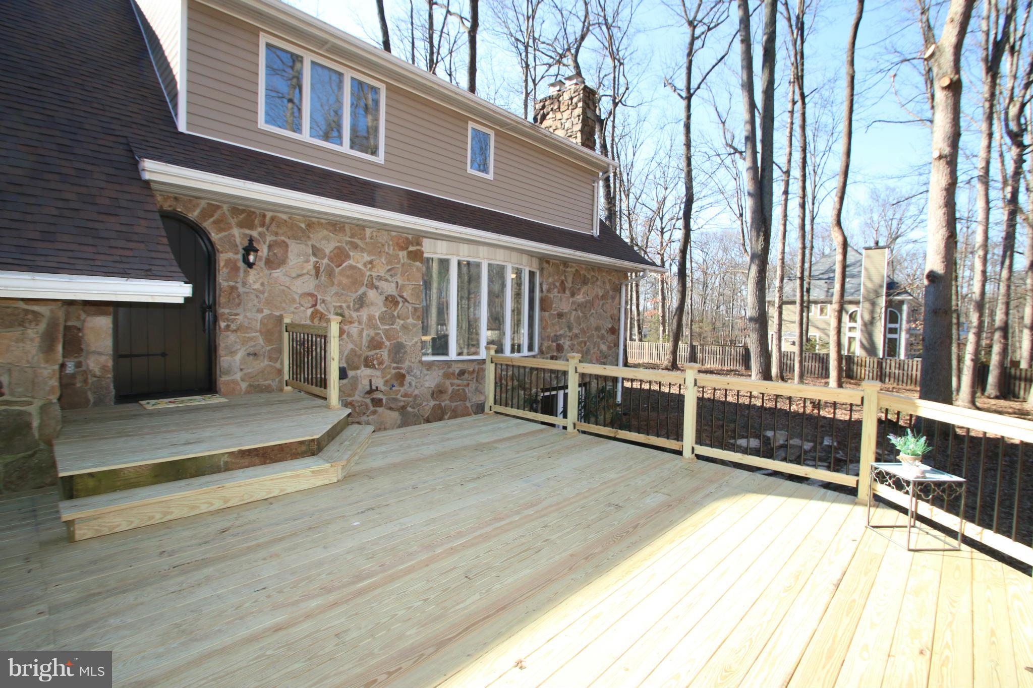 4321 Oaktree Road Rockville, MD 20853 - Photo 21 of 24 a view of a house with a outdoor space
