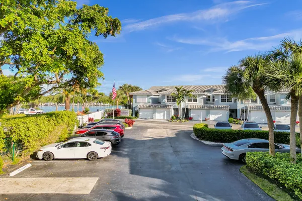 $9,000 | 876 Jeffery Street, Boca Raton, FL 33487