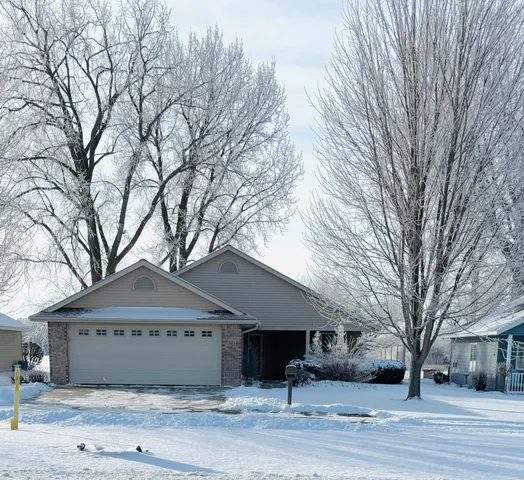 $365,000 | 321 15th Avenue Northwest, Willmar, MN 56201