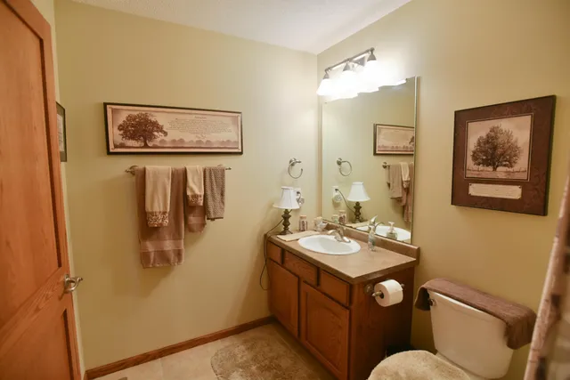 $365,000 | 321 15th Avenue Northwest, Willmar, MN 56201