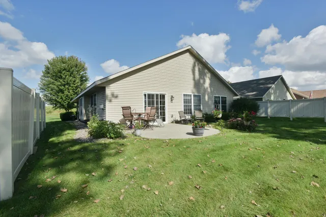 $365,000 | 321 15th Avenue Northwest, Willmar, MN 56201