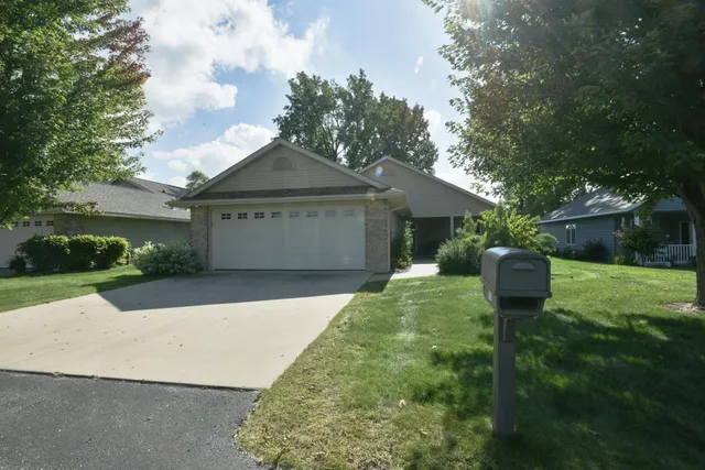 $365,000 | 321 15th Avenue Northwest, Willmar, MN 56201