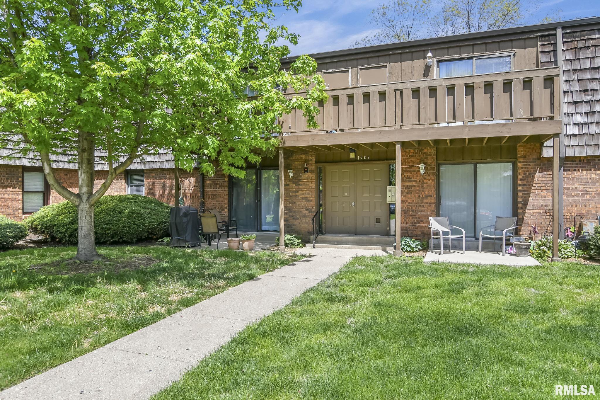 1905 Jeanette Lane Springfield, IL 62702 - Photo 1 of 25 Gallery Image 1