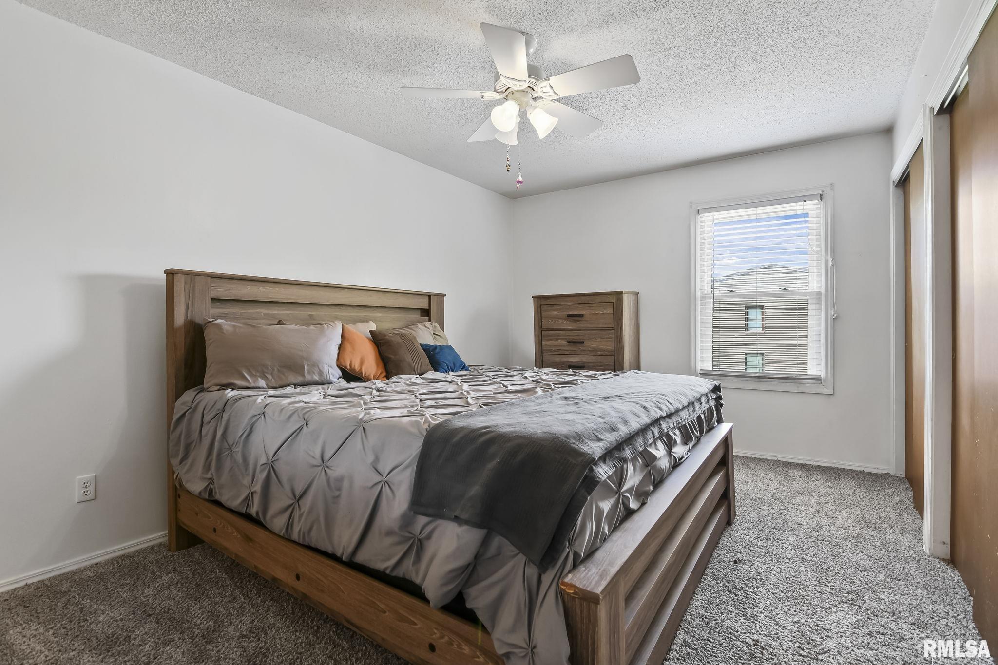 1905 Jeanette Lane Springfield, IL 62702 - Photo 17 of 25 Gallery Image 17