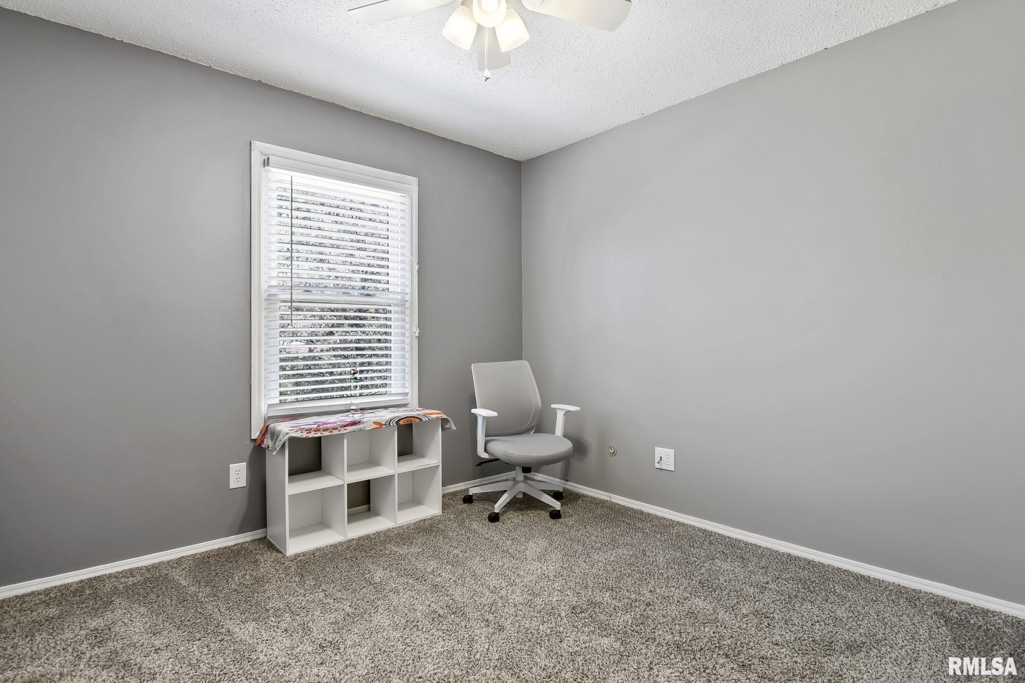 1905 Jeanette Lane Springfield, IL 62702 - Photo 23 of 25 Gallery Image 23
