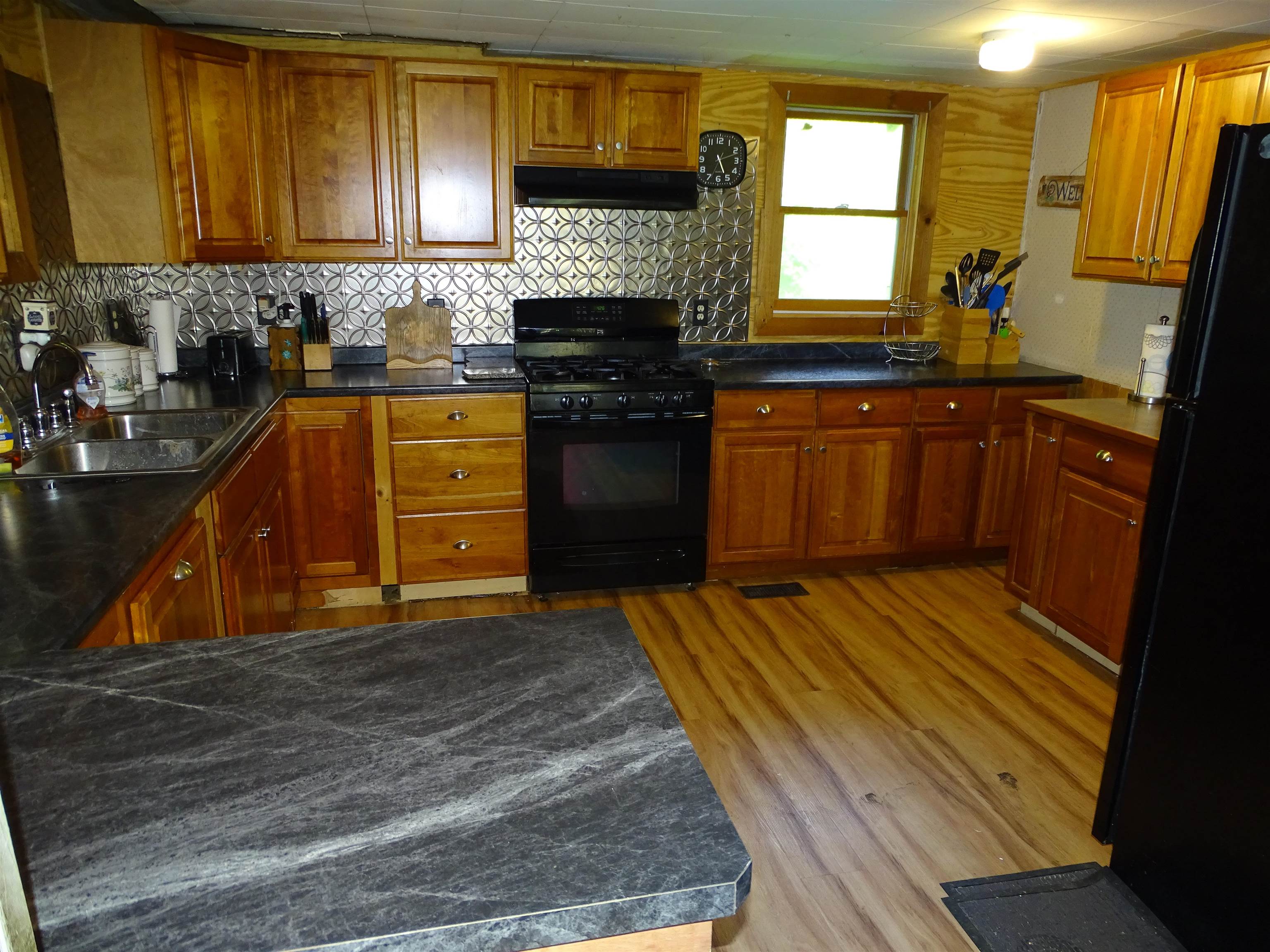 393 Parish School Road Glover, VT 05839 - Photo 11 of 31