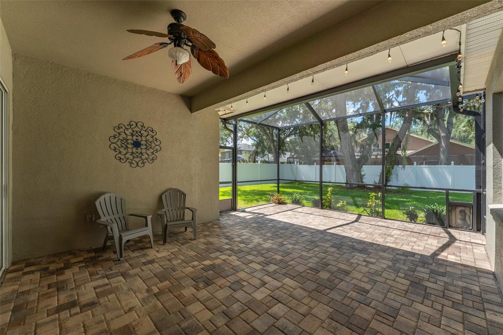 15211 Merlinglen Place Lithia, FL 33547 - Photo 11 of 34