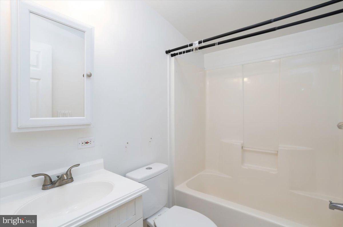 4604 Payne Road Hurlock, MD 21643 - Photo 17 of 32 BATHROOM