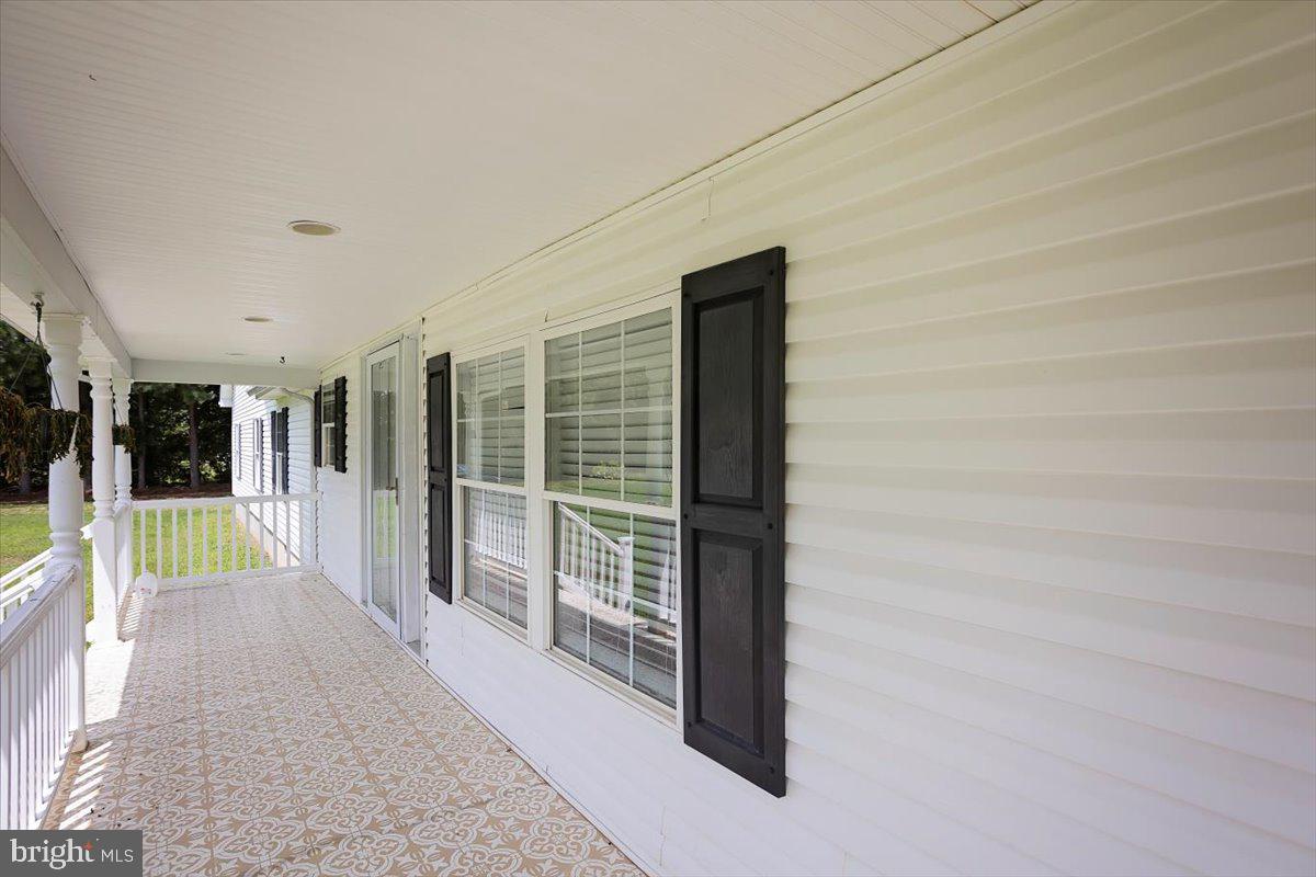 4604 Payne Road Hurlock, MD 21643 - Photo 4 of 32 FRONT PORCH