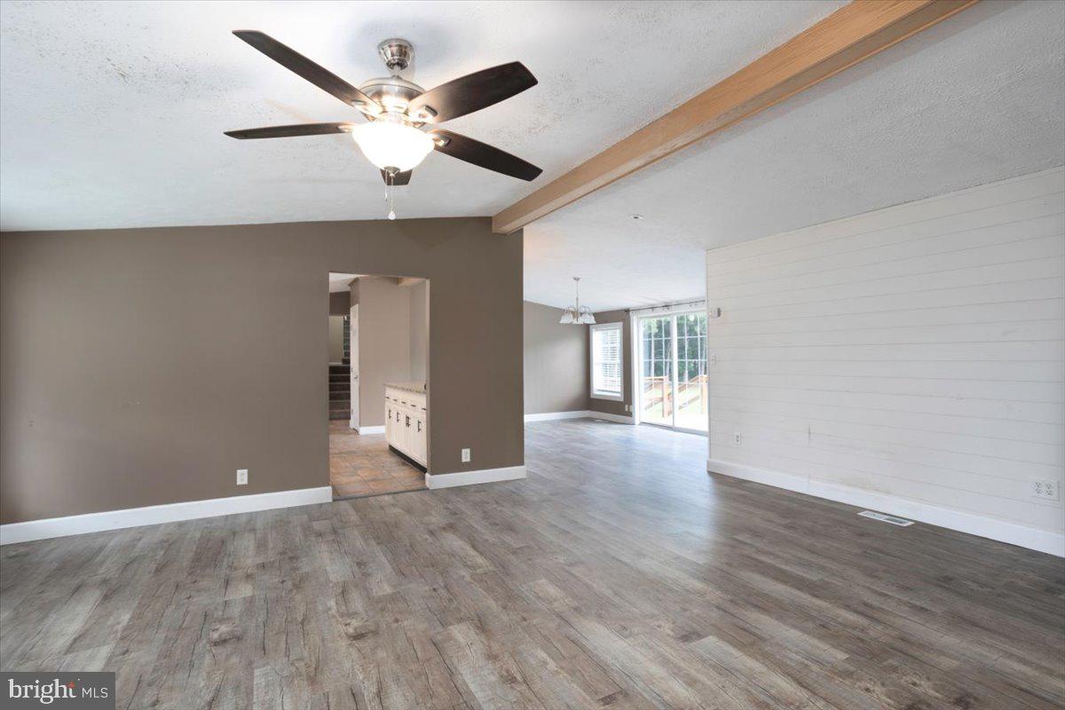 4604 Payne Road Hurlock, MD 21643 - Photo 6 of 32 LIVING ROOM