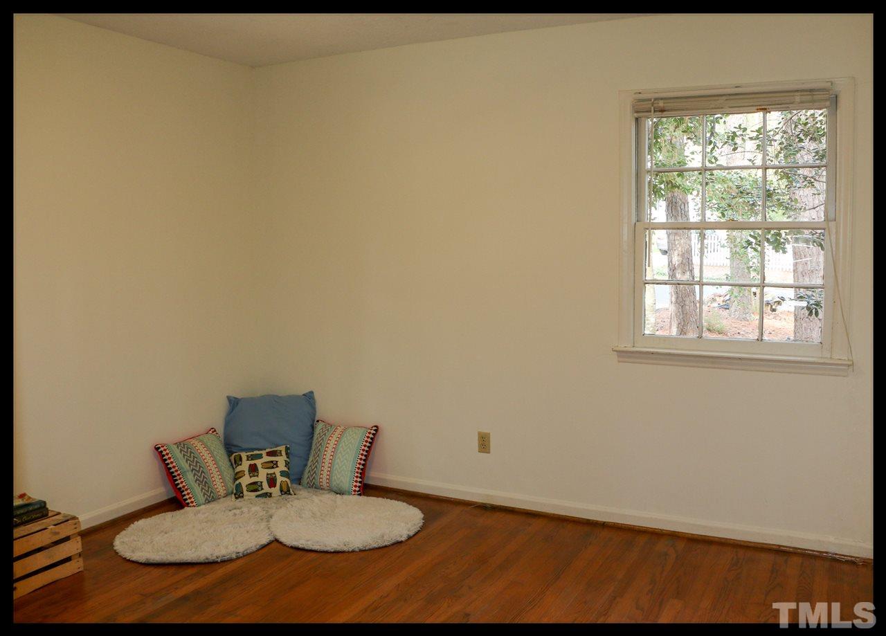 400 Sharon Road Chapel Hill, NC 27517 - Photo 12 of 26