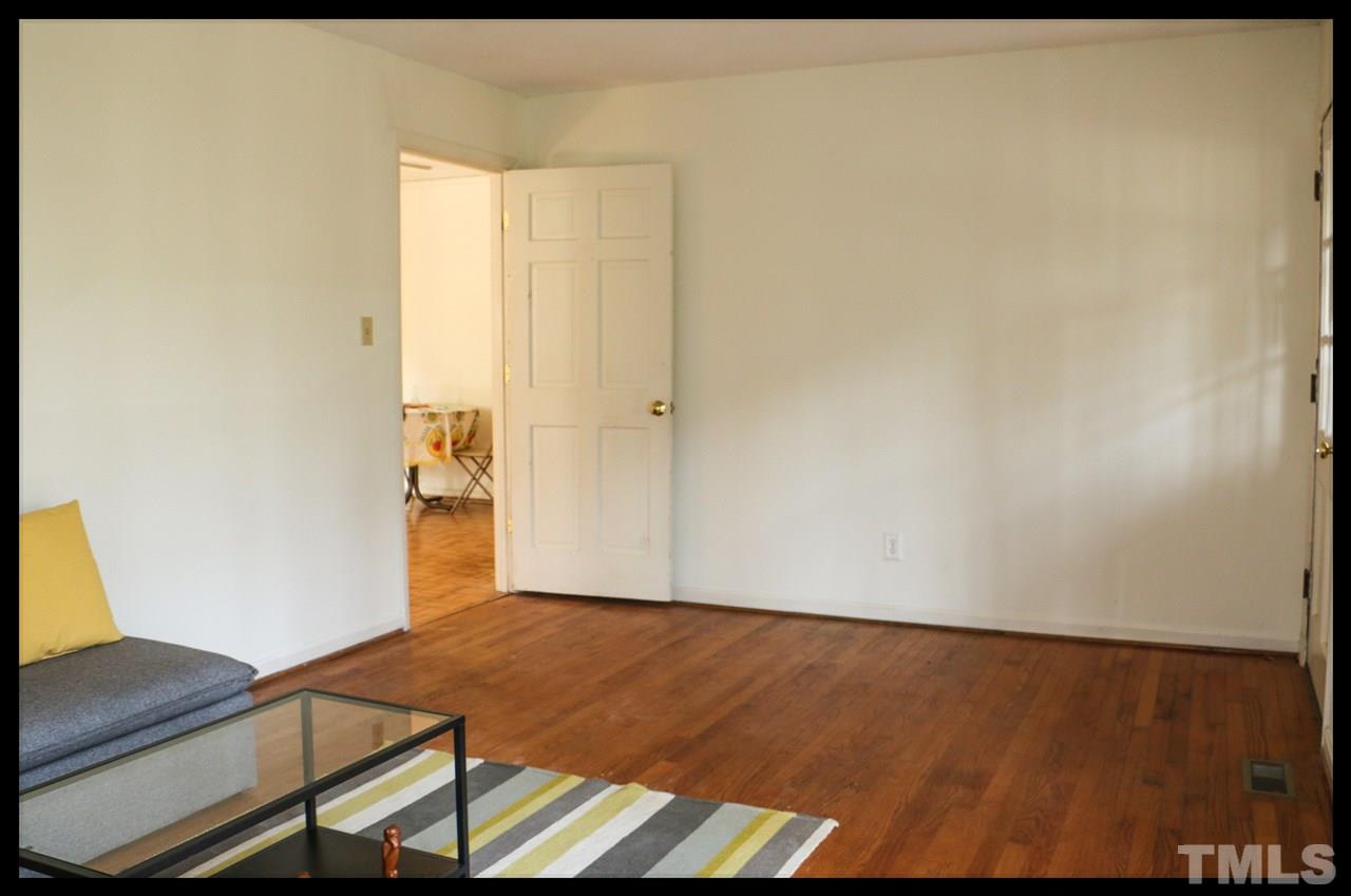 400 Sharon Road Chapel Hill, NC 27517 - Photo 4 of 26