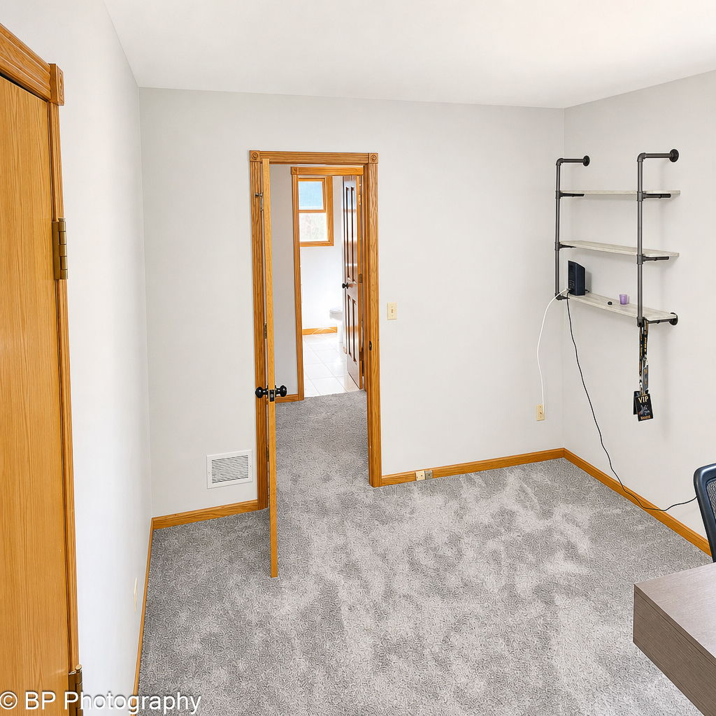 516 Beck Road Lindenhurst, IL 60046 - Photo 9 of 23