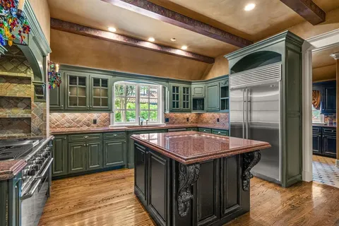 $2,485,000 | 1521 Rivercrest Court, Fort Worth, TX 76107