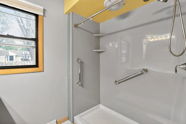 $369,900 | 507 Falcon Circle, Monona, WI 53716