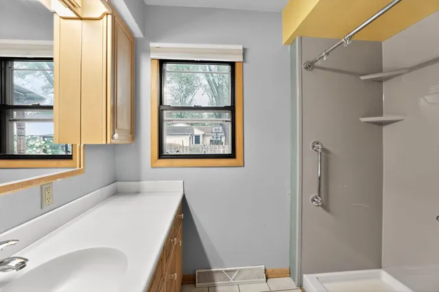 $369,900 | 507 Falcon Circle, Monona, WI 53716