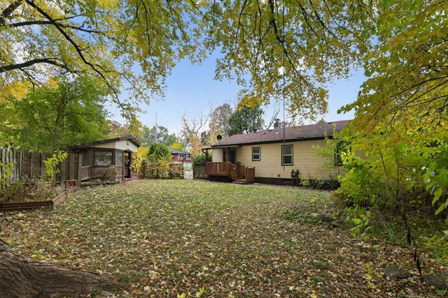 $369,900 | 507 Falcon Circle, Monona, WI 53716