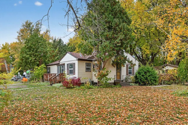 $369,900 | 507 Falcon Circle, Monona, WI 53716