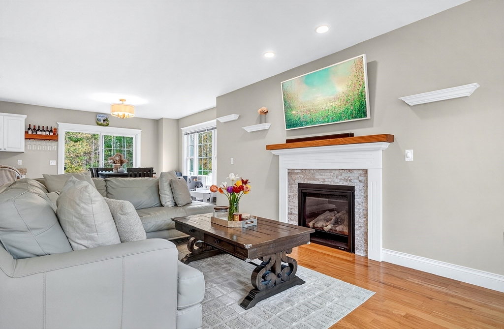 96 Turtle Brook Road, Unit 183 Canton, MA 02021 - Photo 3 of 34 Gallery Image 3